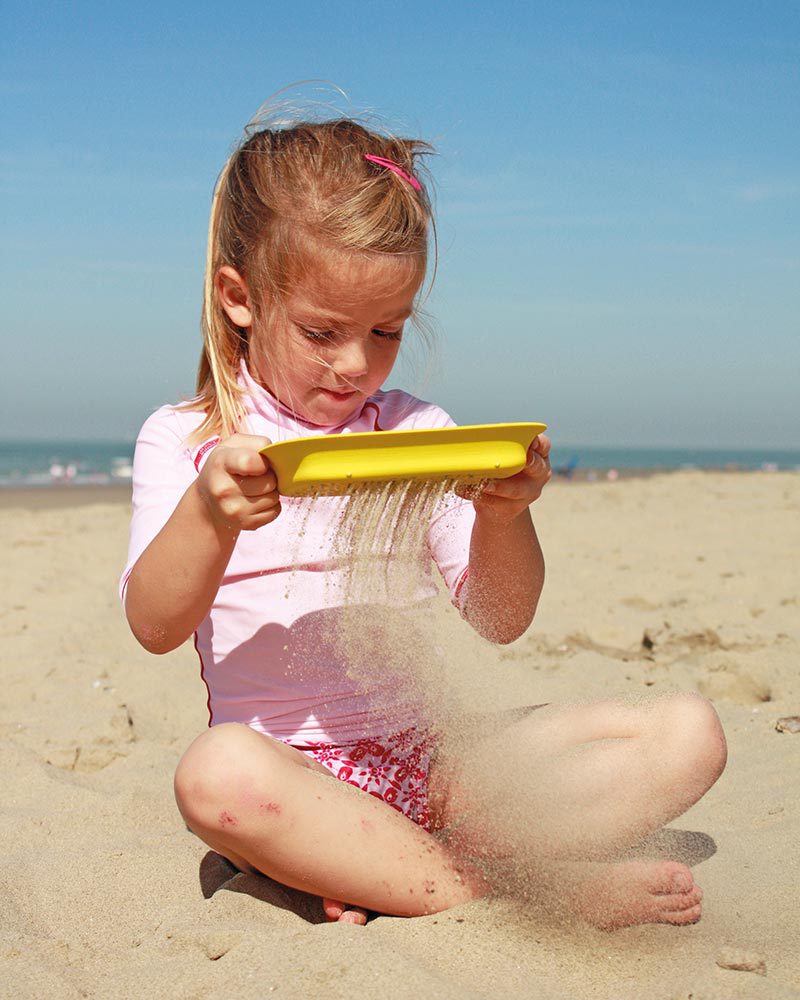 beach sand sifter toys